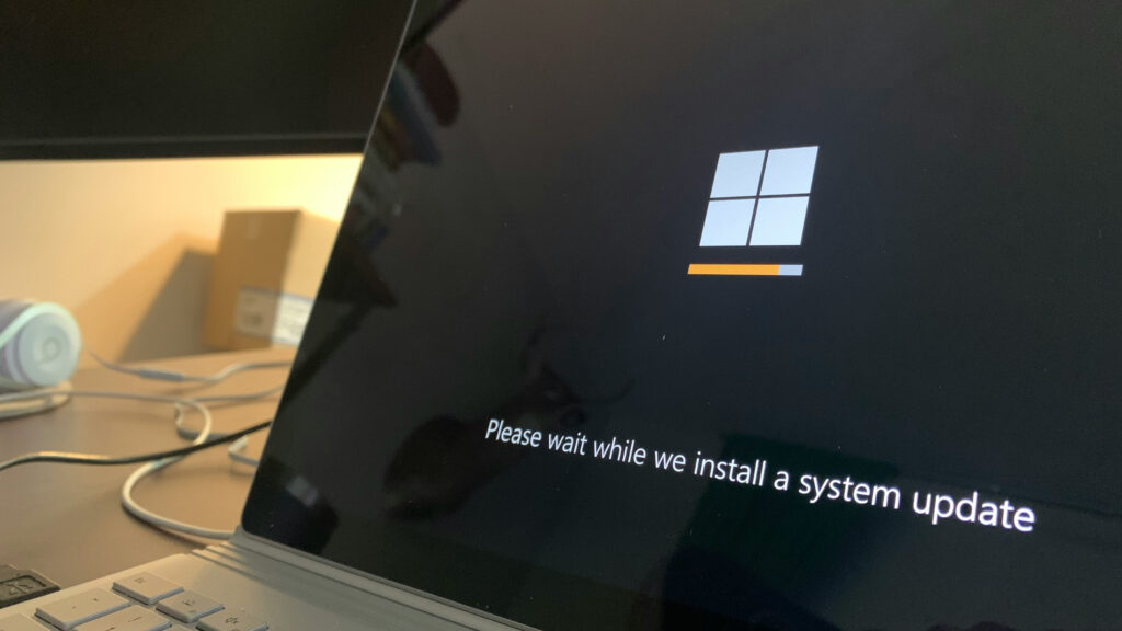 Microsoft fixes May update failing to install on some Windows 11 PCs