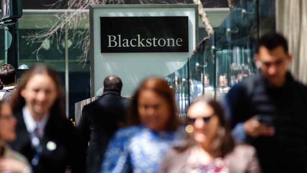 Blackstone caps withdrawals from flagship private credit fund
