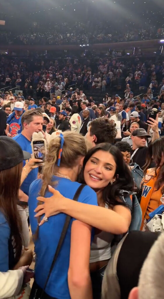 Inside Taylor Swift’s ‘measured’ interaction with Kylie Jenner during Game 4 of Knicks vs. Spurs NBA Finals Inside Taylor Swift’s ‘measured’ interaction with Kylie Jenner during Game 4 of Knicks vs. Spurs NBA Finals