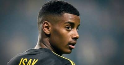 Alexander Isak arrives in US as Sweden gears up for 2026 FIFA World Cup Alexander Isak arrives in US as Sweden gears up for 2026 FIFA World Cup