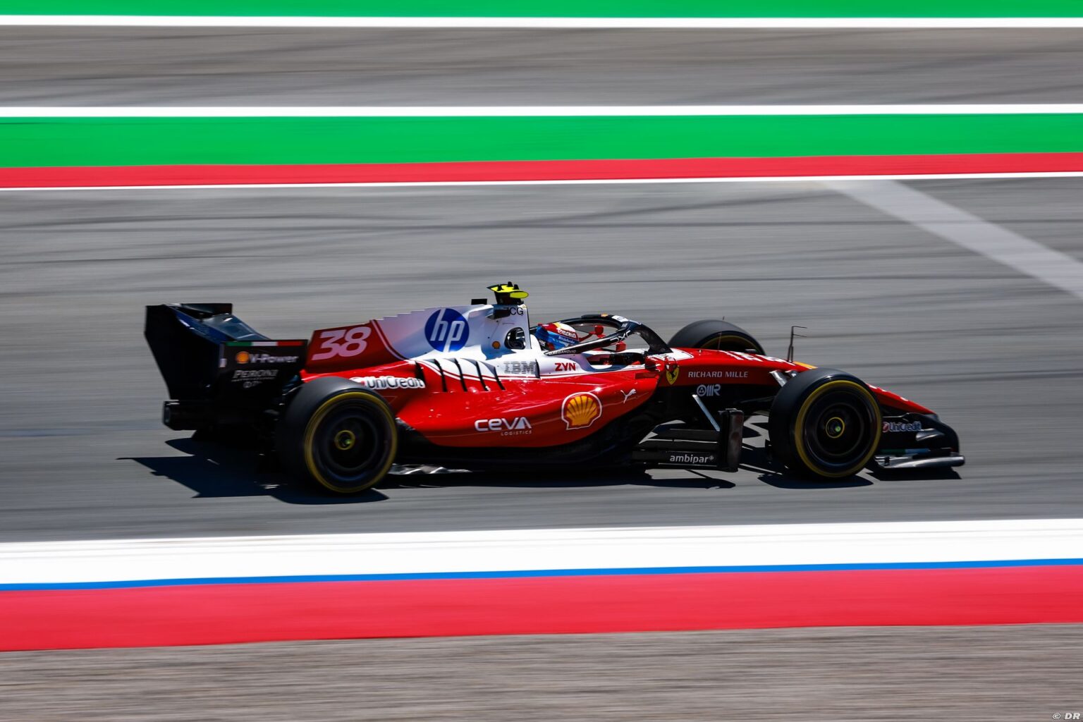 Ferrari a marqué les esprits à Barcelone mais Vasseur change d’indicateur