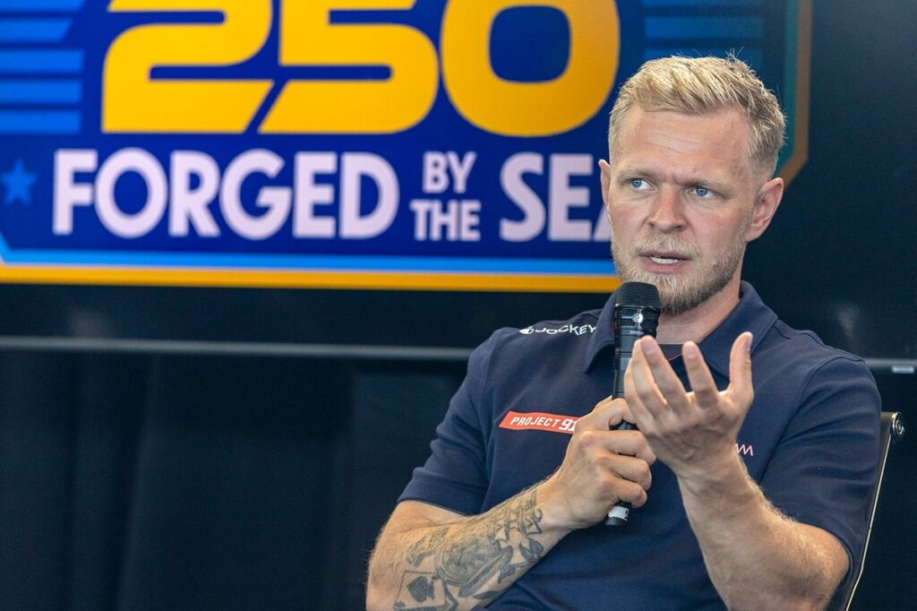 Kevin Magnussen’s NASCAR debut is part of post-F1 ‘open mind’ to global motorsports Kevin Magnussen’s NASCAR debut is part of post-F1 ‘open mind’ to global motorsports