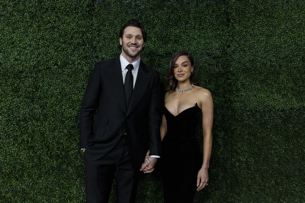 Hailee Steinfeld reveals name of her and husband Josh Allen’s baby daughter Hailee Steinfeld reveals name of her and husband Josh Allen’s baby daughter