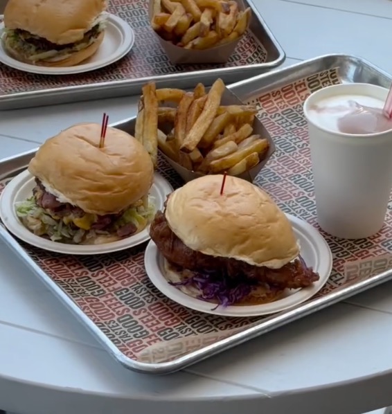 Six LA burger joints snagged spots on the ‘World’s 101 Best Burgers’ list – but In-N-Out is missing Six LA burger joints snagged spots on the ‘World’s 101 Best Burgers’ list – but In-N-Out is missing