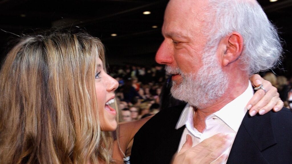 Jennifer Aniston Pays Tribute to Late ‘Friends’ Director James Burrows: ‘A Father Figure to Me’ Jennifer Aniston Pays Tribute to Late ‘Friends’ Director James Burrows: ‘A Father Figure to Me’