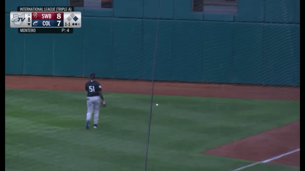 Yankees minor leaguer’s embarrassing gaffe costs team on walk-off inside-the-park homer Yankees minor leaguer’s embarrassing gaffe costs team on walk-off inside-the-park homer