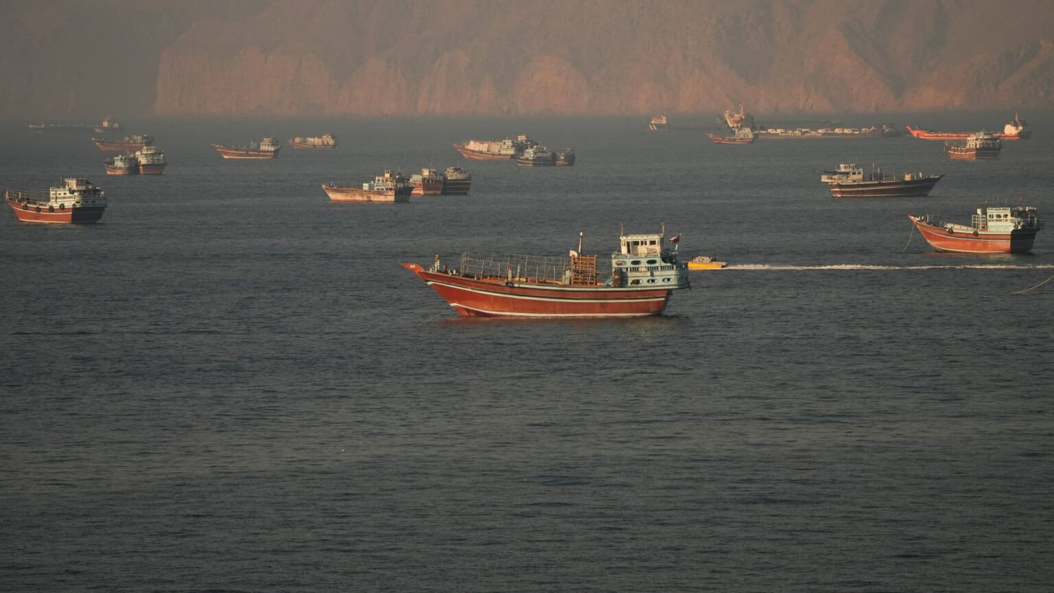 Iran reportedly closes Strait of Hormuz again, casting shadow over nuclear talks Iran reportedly closes Strait of Hormuz again, casting shadow over nuclear talks