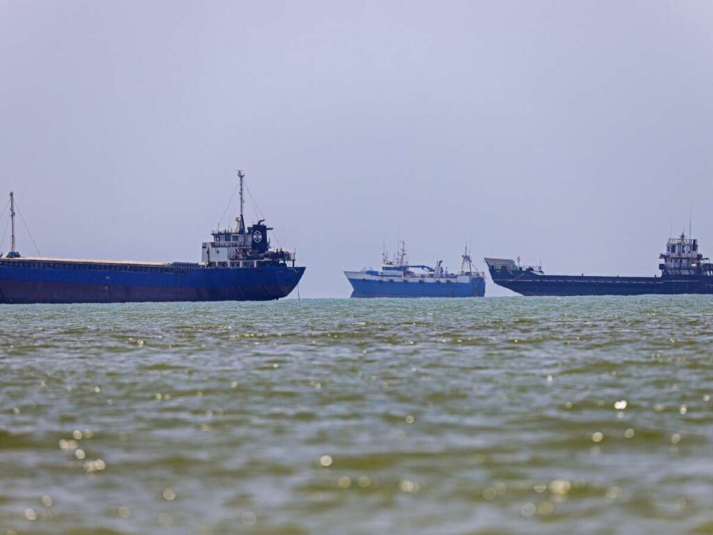 Iran Closes Strait of Hormuz in Response to Israel’s Attacks on Lebanon