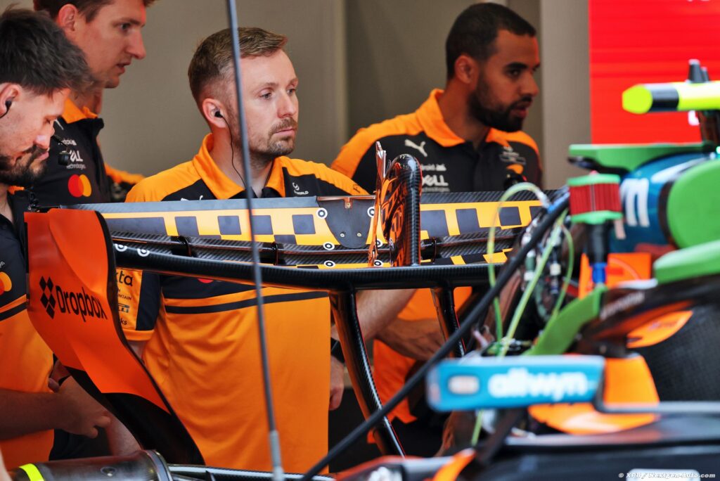 McLaren delays ‘Macarena’ rear wing debut