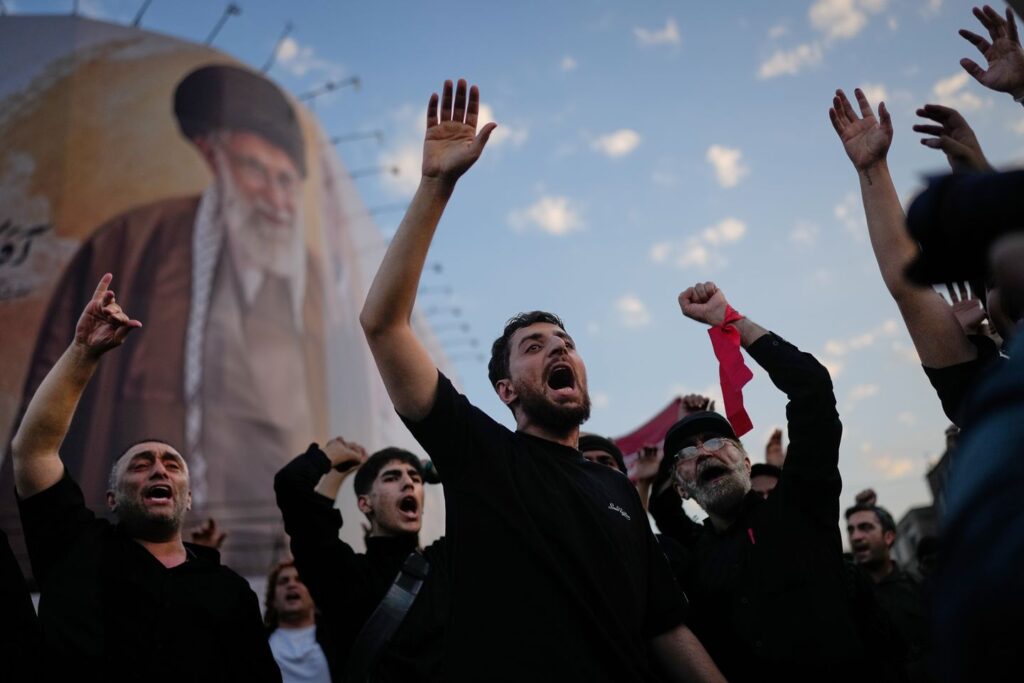 Mourners throng funeral procession in Tehran for Iran’s ex-Supreme Leader Ayatollah Ali Khamenei Mourners throng funeral procession in Tehran for Iran’s ex-Supreme Leader Ayatollah Ali Khamenei