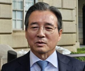 South Korea policy chief defends 10-year AI strategy