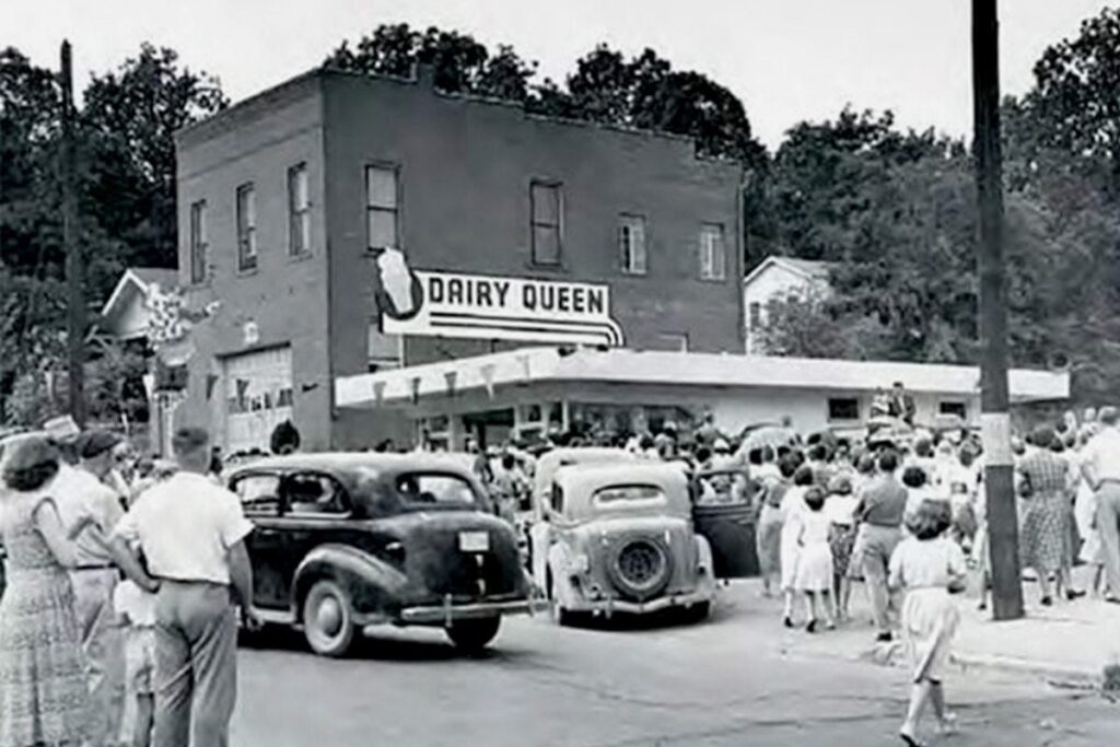 Dairy Queen’s Original 1940 Menu Had Just 3 Items on It Dairy Queen’s Original 1940 Menu Had Just 3 Items on It