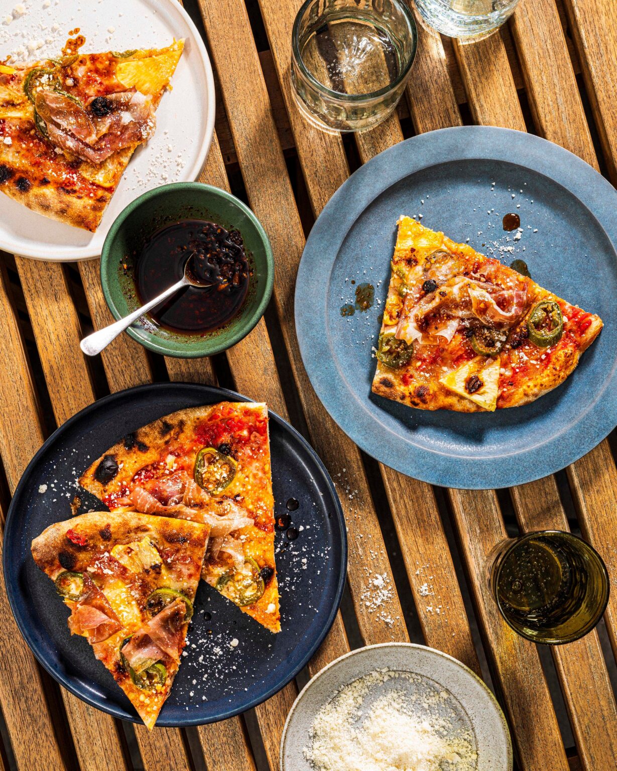Even Hawaiian Pizza Haters Will Love This Pie. Really. Even Hawaiian Pizza Haters Will Love This Pie. Really.