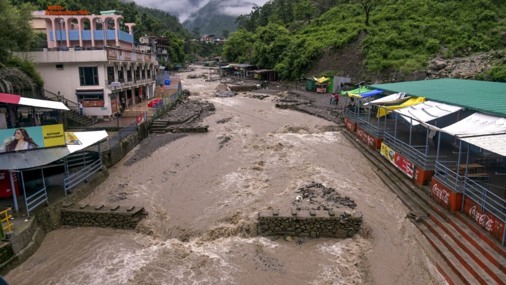 Uttarakhand rains: Gangotri Highway blocked by landslide, rivers swell; IMD warns of extremely heavy rain Uttarakhand rains: Gangotri Highway blocked by landslide, rivers swell; IMD warns of extremely heavy rain