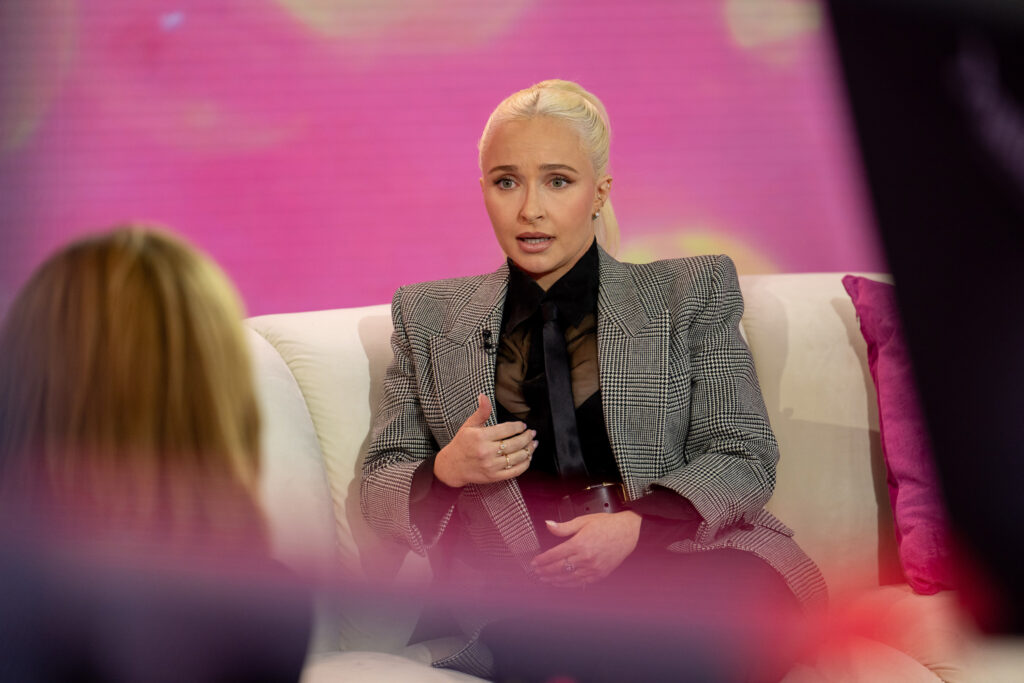 Hayden Panettiere cancels appearance at the last minute due to family emergency Hayden Panettiere cancels appearance at the last minute due to family emergency