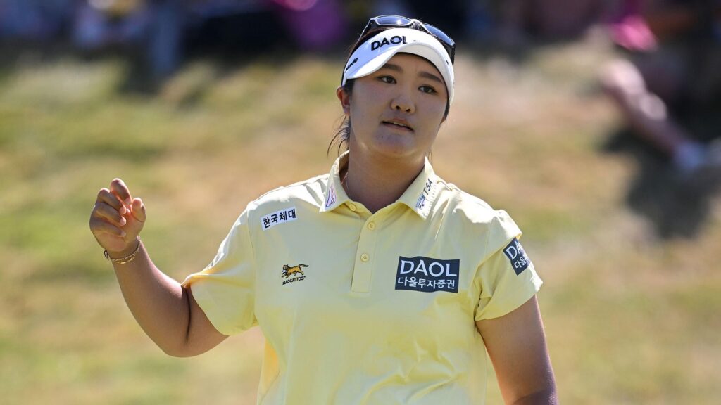 Haeran Ryu wins second straight LPGA major at Evian Championship, edging Brooke Henderson in playoff Haeran Ryu wins second straight LPGA major at Evian Championship, edging Brooke Henderson in playoff