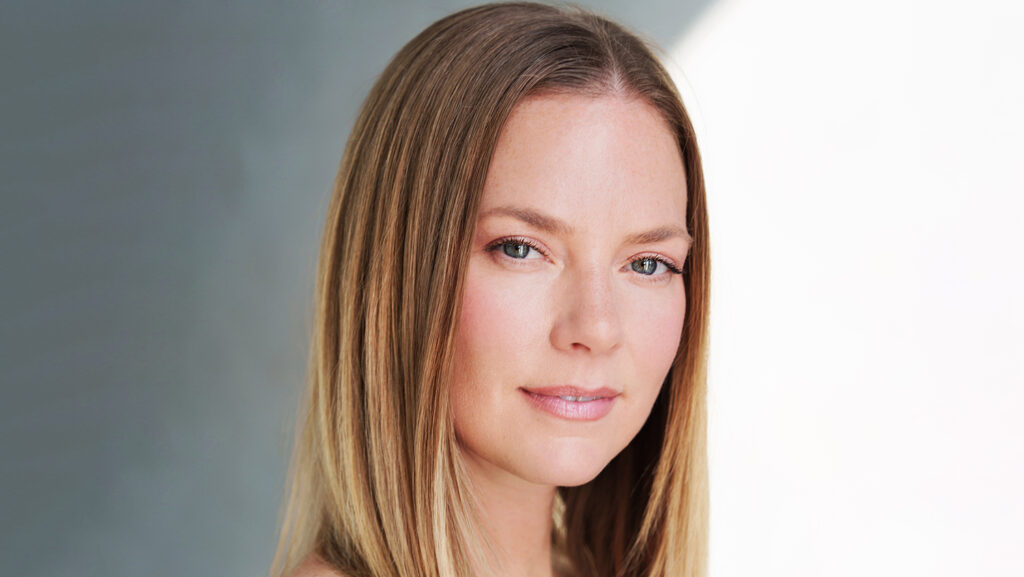 Cindy Busby To Star In Great American Media Holiday Film ‘Christmas Wrapped In Love’