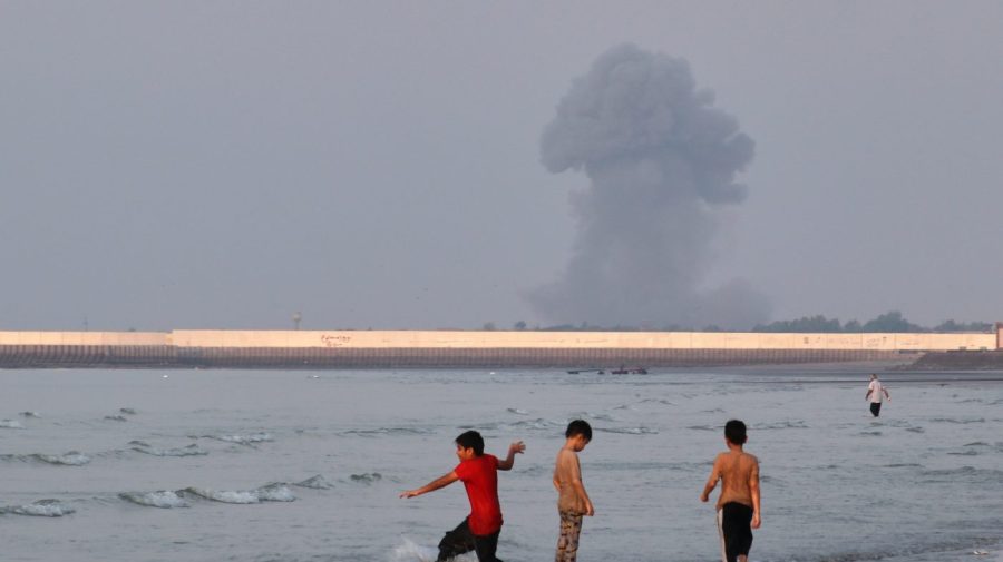 US, Iran trade strikes after Trump blockade threat US, Iran trade strikes after Trump blockade threat
