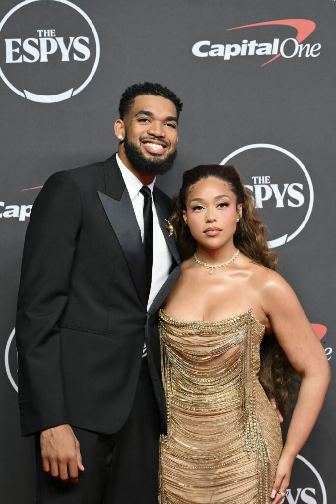 Karl-Anthony Towns takes brutal jab at Cavs during ESPYs: ‘Should win this one analytically’ Karl-Anthony Towns takes brutal jab at Cavs during ESPYs: ‘Should win this one analytically’