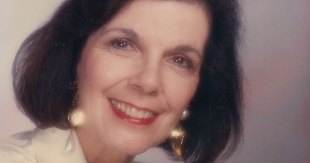 Mary Jo ‘MJ’ Shannon, Kris Jenner’s Mother, Dead at 91 Mary Jo ‘MJ’ Shannon, Kris Jenner’s Mother, Dead at 91