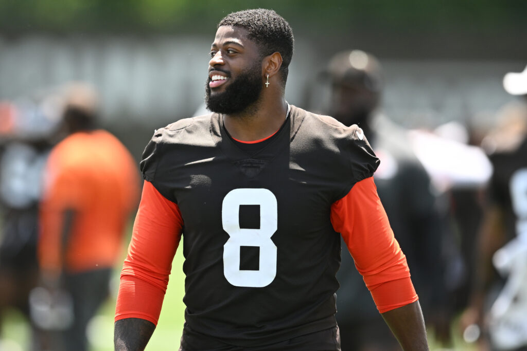 Jared Verse ready to establish his style with Browns after blockbuster trade: ‘Here to get in your face’ Jared Verse ready to establish his style with Browns after blockbuster trade: ‘Here to get in your face’