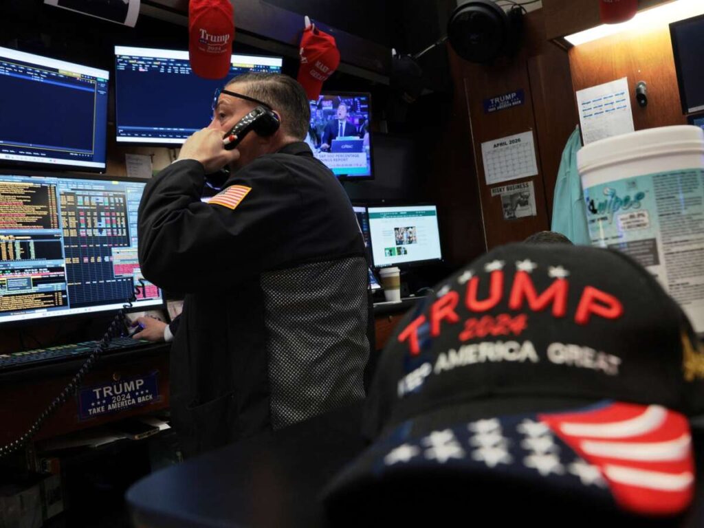 Truth Social Is Selling Instant Access to Trump’s Posts to Banks and Traders Truth Social Is Selling Instant Access to Trump’s Posts to Banks and Traders