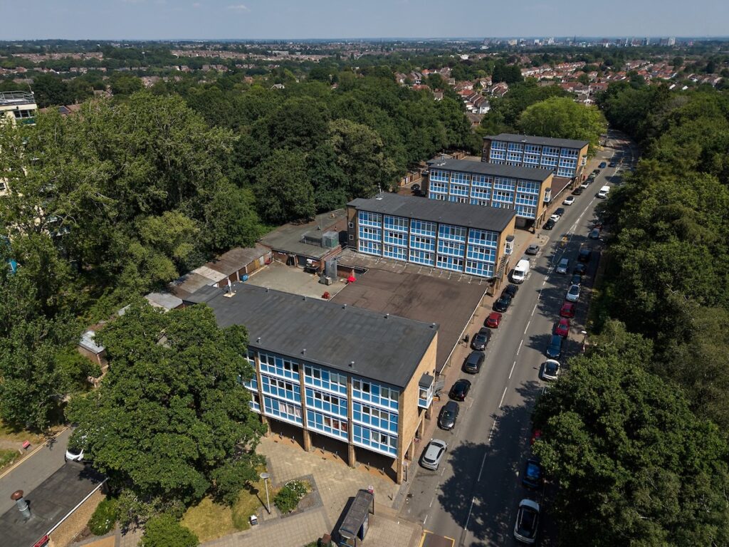 Citizen renovates acclaimed maisonettes Citizen renovates acclaimed maisonettes