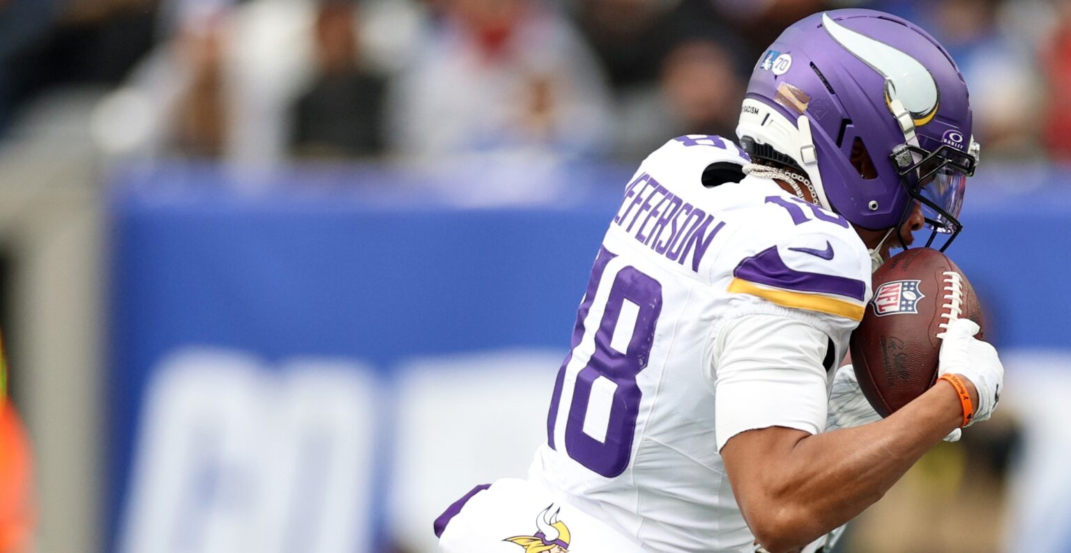The 10 Best Vikings Players | Our Writers Cast Ballots