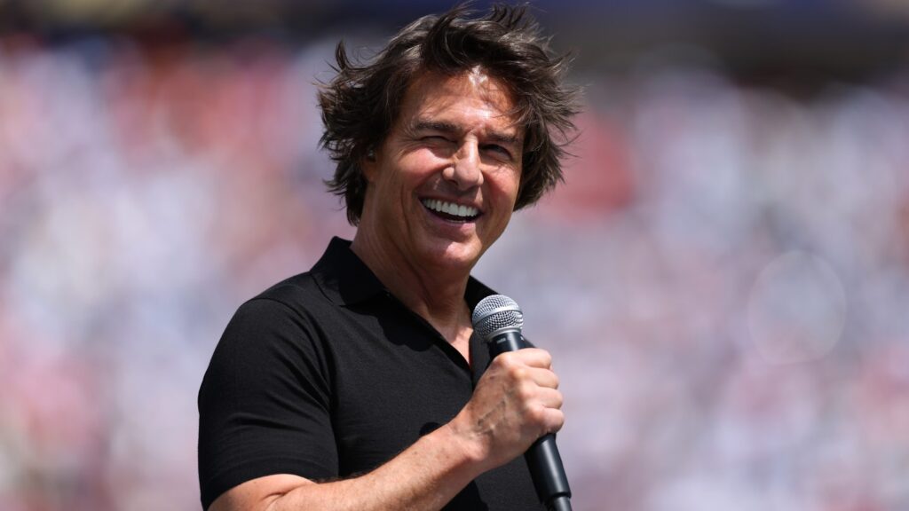 World Cup Final Star-Spotting: Matt Damon, Tom Cruise, Jay-Z, Beyoncé and Timothée Chalamet in Attendance World Cup Final Star-Spotting: Matt Damon, Tom Cruise, Jay-Z, Beyoncé and Timothée Chalamet in Attendance