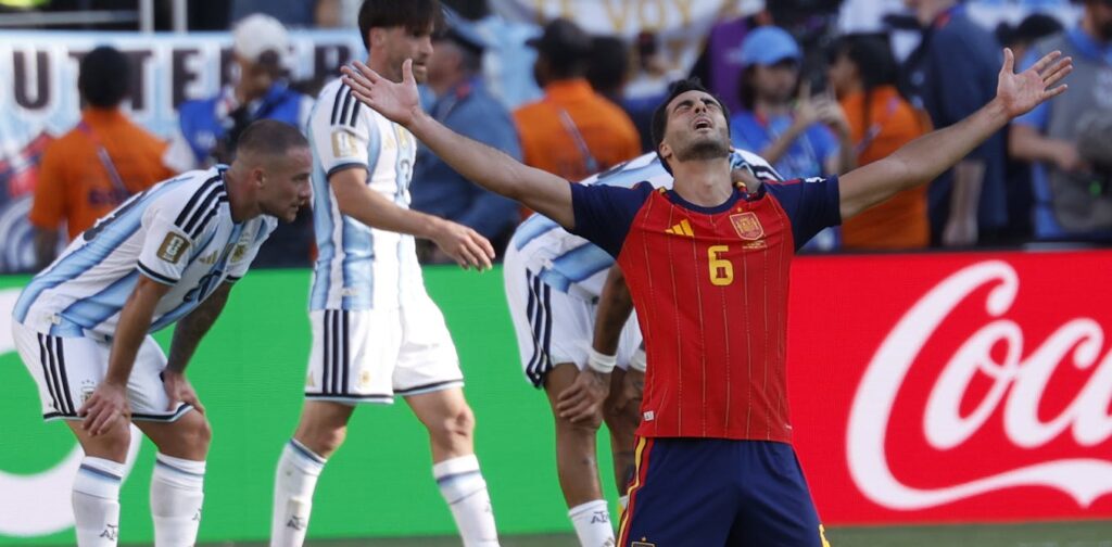 Spain completely dominates Argentina in one-sided World Cup final Spain completely dominates Argentina in one-sided World Cup final
