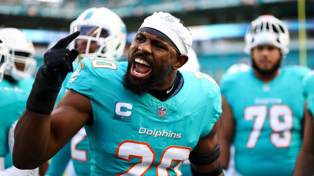 Realistic Jordyn Brooks trade packages the Cowboys, Broncos and Bengals need to offer Realistic Jordyn Brooks trade packages the Cowboys, Broncos and Bengals need to offer