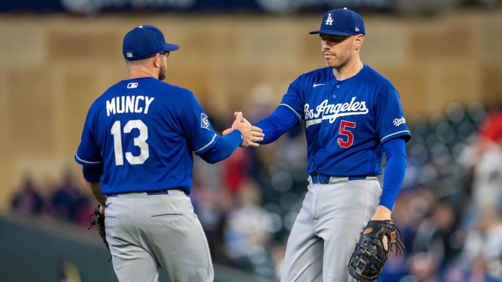 Use DraftKings promo code to get $150 in bonus bets by targeting Dodgers vs. Phillies, MLB betting Wednesday