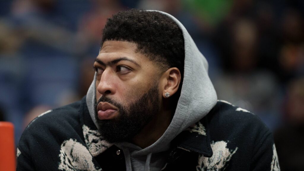 Realistic Anthony Davis trade packages for the Warriors, Cavs and 76ers to lock down LeBron