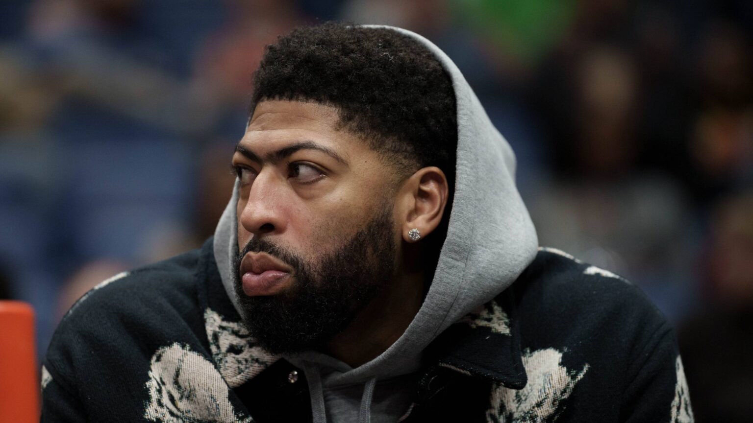 Realistic Anthony Davis trade packages for the Warriors, Cavs and 76ers to lock down LeBron