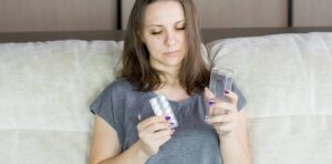 Most breastfeeding mothers take medication, but many are making decisions without good information