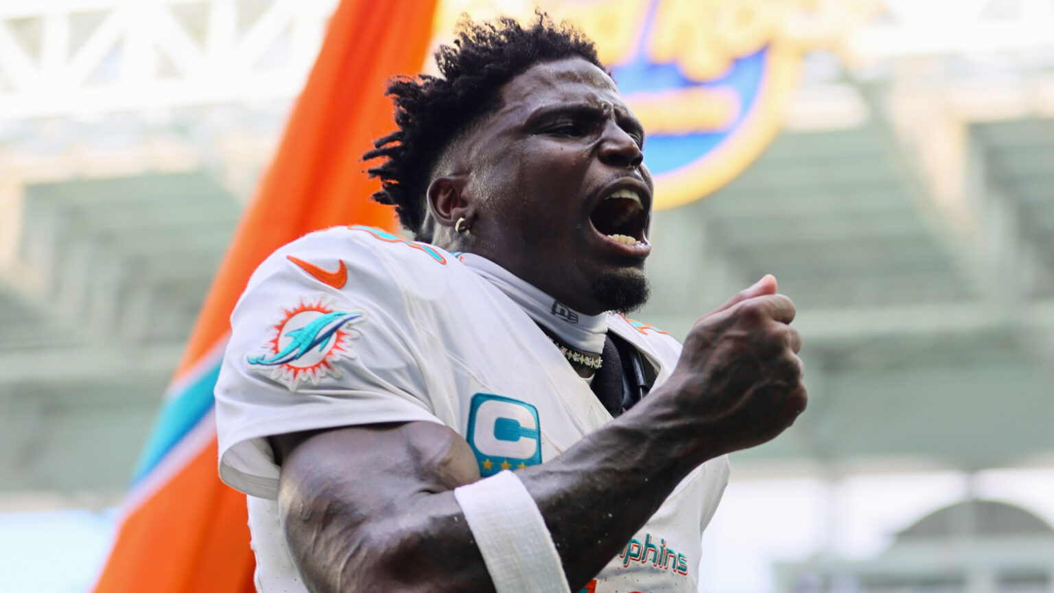 Tyreek Hill shares alarming injury update amid free-agency rumors Tyreek Hill shares alarming injury update amid free-agency rumors