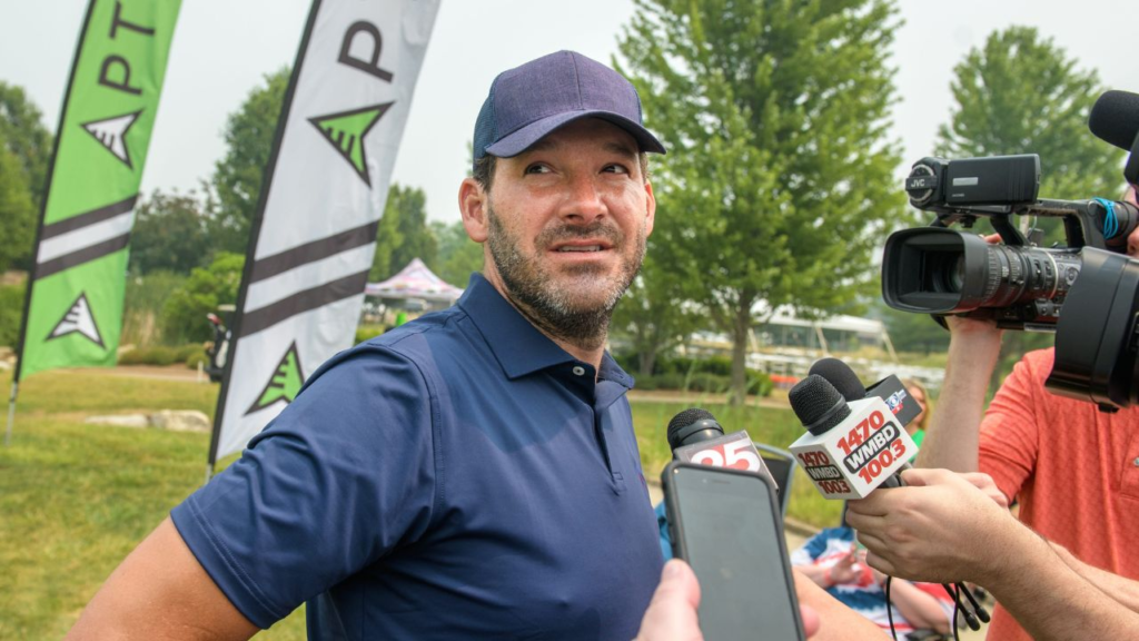 ‘As Crazy As It Gets’ — NFL Media Stunned as Footage of Tony Romo’s Milwaukee OWI Arrest Goes Viral ‘As Crazy As It Gets’ — NFL Media Stunned as Footage of Tony Romo’s Milwaukee OWI Arrest Goes Viral