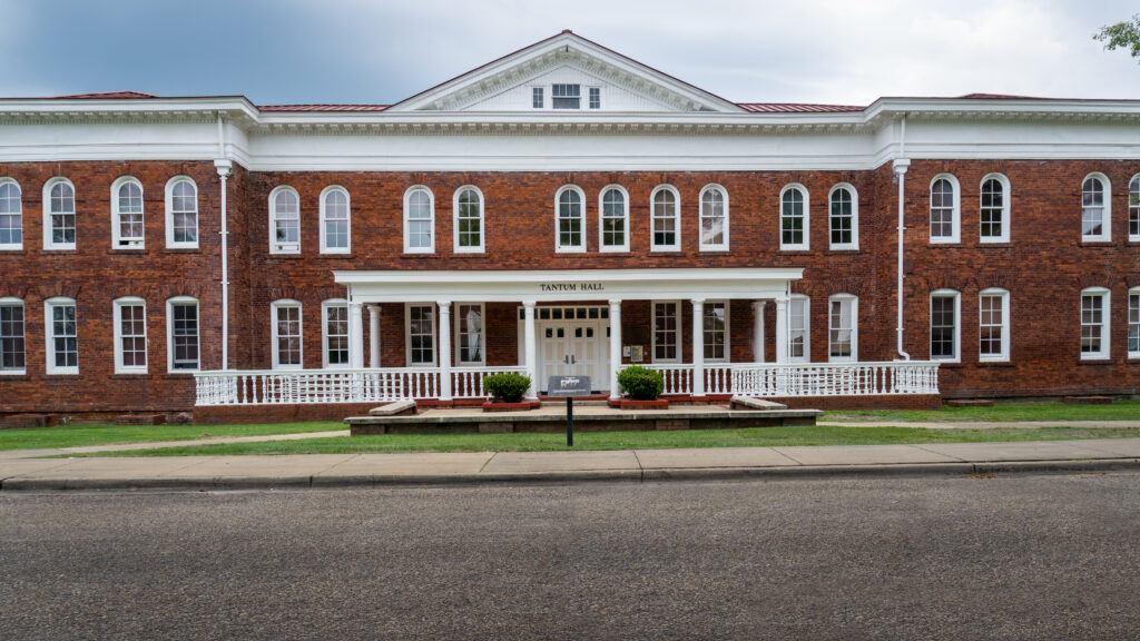 Alabama’s Tuskegee University demands students wear business suits, bans certain headwear in controversial new dress code