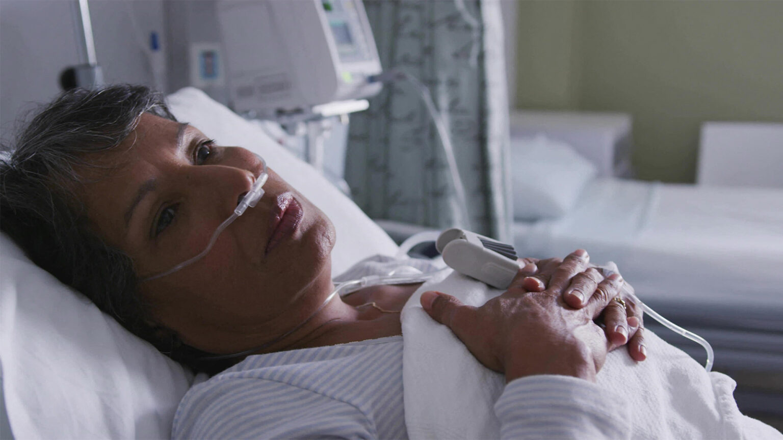 Automated Oxygen Therapy Adjustments in Hospital Improves Oxygenation