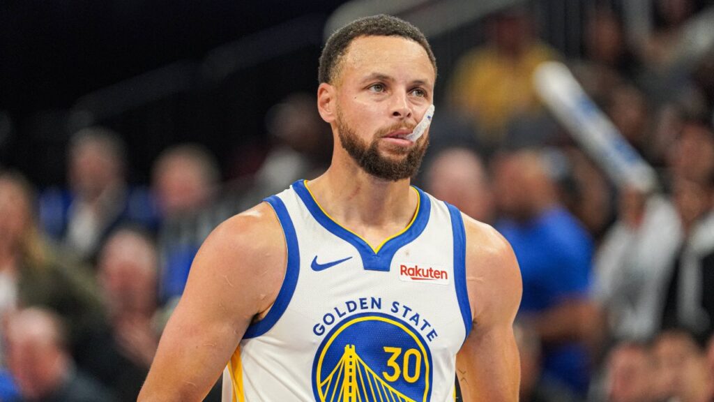 “He Fits the Way They Want”: Warriors Linked to 25-Year-Old Bucks Star Amid Stephen Curry-Celtics Trade Rumors “He Fits the Way They Want”: Warriors Linked to 25-Year-Old Bucks Star Amid Stephen Curry-Celtics Trade Rumors
