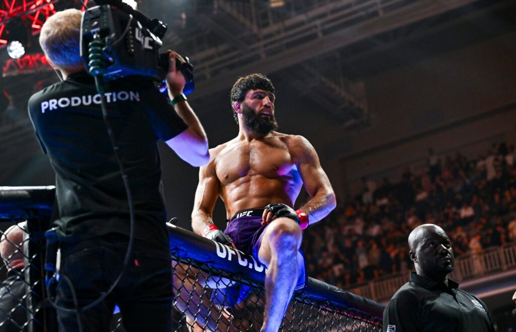 Arman Tsarukyan shares one-word reaction to UFC 331 return as Khamzat Chimaev weighs in Arman Tsarukyan shares one-word reaction to UFC 331 return as Khamzat Chimaev weighs in