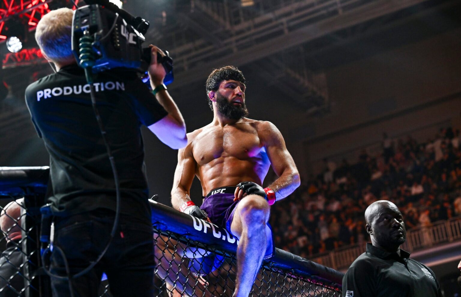 Arman Tsarukyan shares one-word reaction to UFC 331 return as Khamzat Chimaev weighs in Arman Tsarukyan shares one-word reaction to UFC 331 return as Khamzat Chimaev weighs in