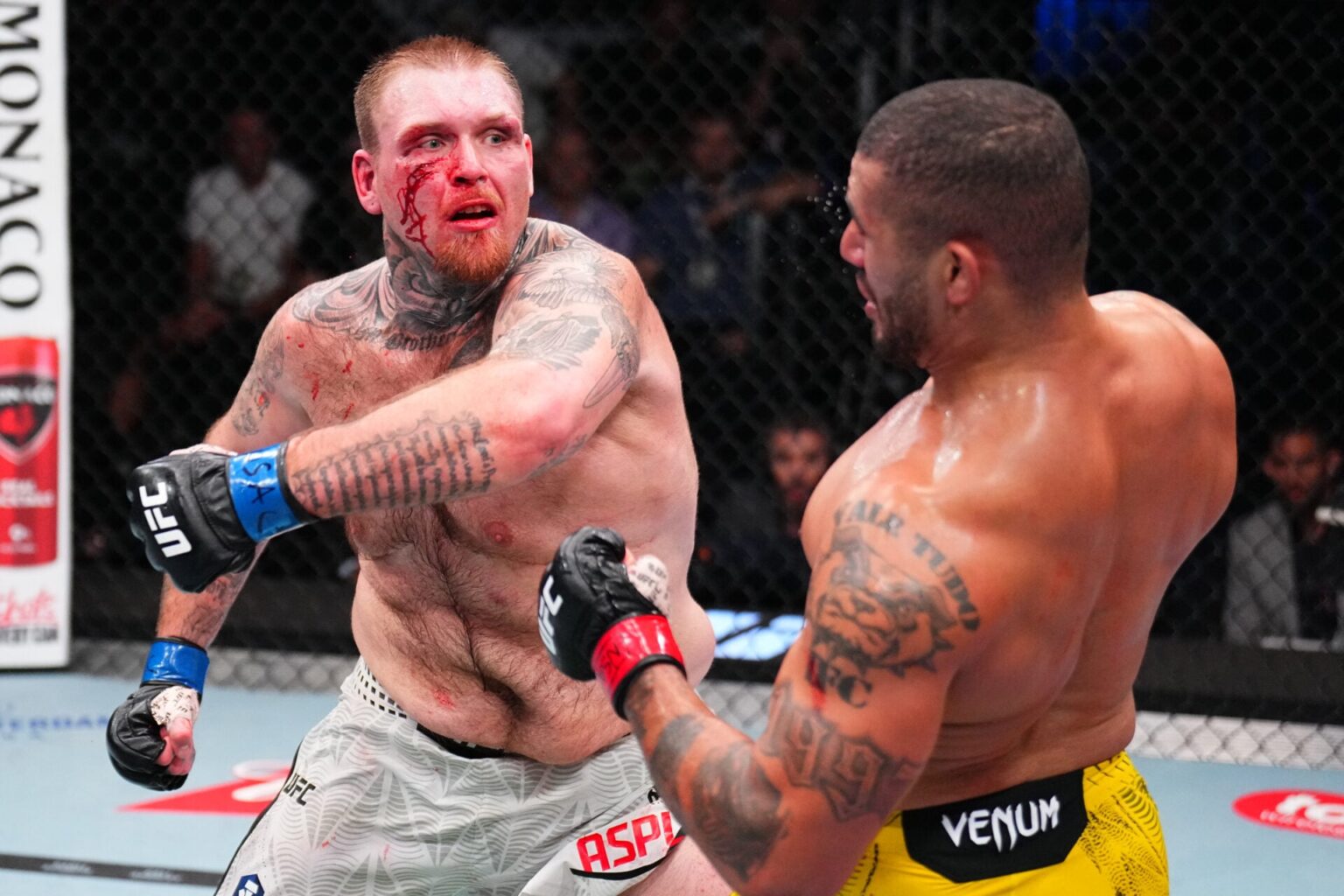 Heavyweight who once weighed 520lbs admits ‘arrogance’ led to massive cut before first UFC loss Heavyweight who once weighed 520lbs admits ‘arrogance’ led to massive cut before first UFC loss
