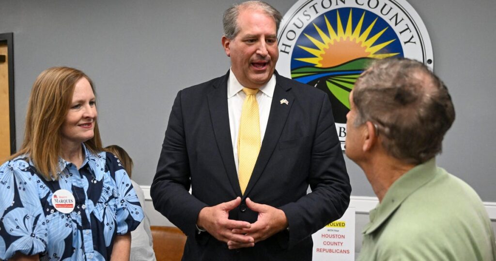 Trump-backed candidate wins crowded GOP primary in Alabama’s new 2nd District Trump-backed candidate wins crowded GOP primary in Alabama’s new 2nd District