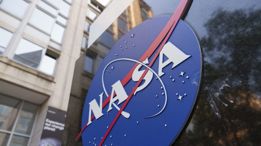NASA Astronaut Mike Fincke retires, logging 549 days in space NASA Astronaut Mike Fincke retires, logging 549 days in space