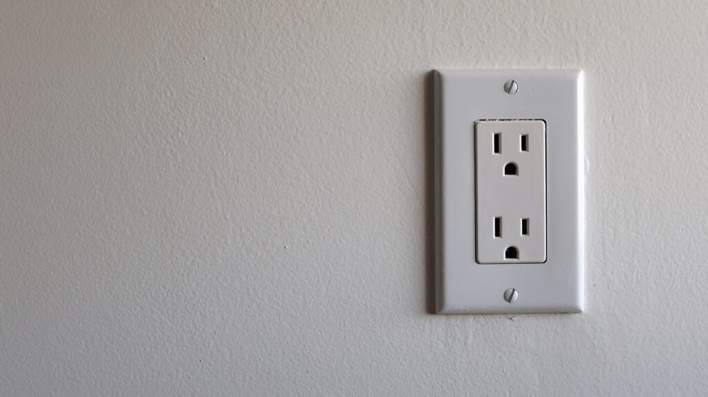What’s The Minimum Height Electrical Outlets Should Be From The Floor?