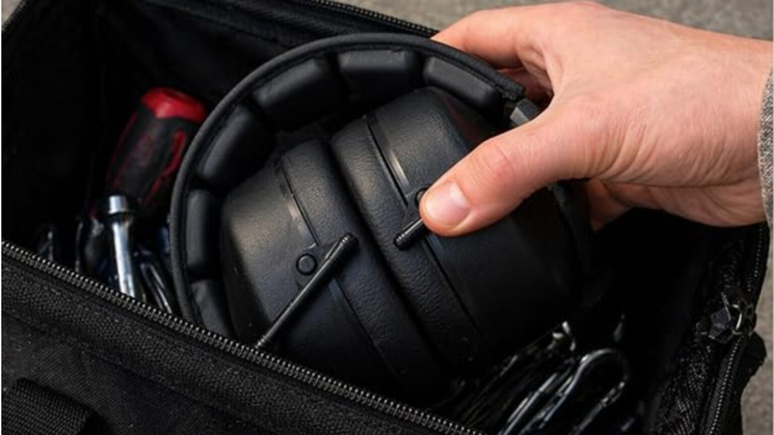 5 Of The Best Hearing Protection Earmuffs For Working With Noisy Tools