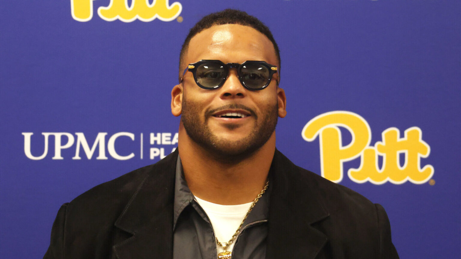 Mike Florio pours cold water on potential Aaron Donald return