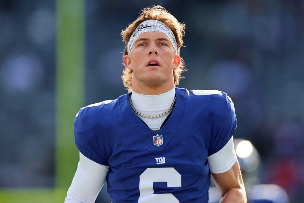“Act Like a Coward”: Jaxson Dart Gets Blunt Advice From Hall of Famer After Questioning NFL’s Concussion Protocol “Act Like a Coward”: Jaxson Dart Gets Blunt Advice From Hall of Famer After Questioning NFL’s Concussion Protocol