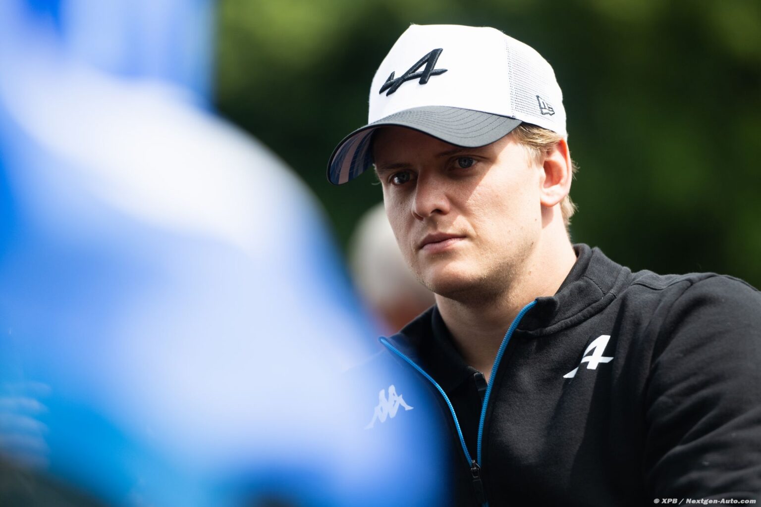 Schumacher staying in IndyCar, Ferrari honours father